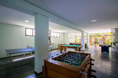 Apartamento à venda com 75m², 2 quartos e 2 vagas Apartamento à venda com 75m², 2 quartos e 2 vagasÁrea comum - Espaço de jogos