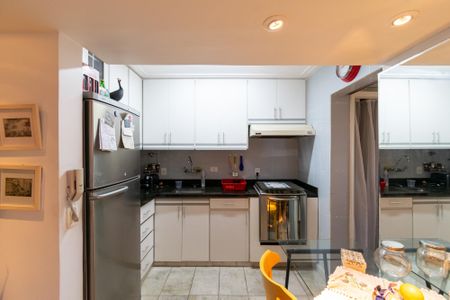 Apartamento para alugar com 70m², 2 quartos e 2 vagas Apartamento para alugar com 70m², 2 quartos e 2 vagasCozinha