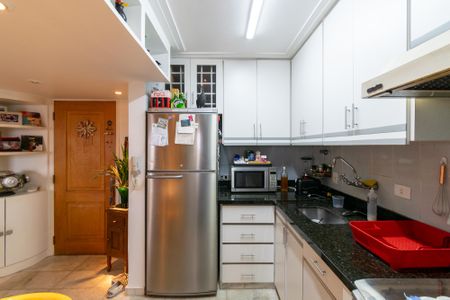 Apartamento para alugar com 70m², 2 quartos e 2 vagas Apartamento para alugar com 70m², 2 quartos e 2 vagasCozinha