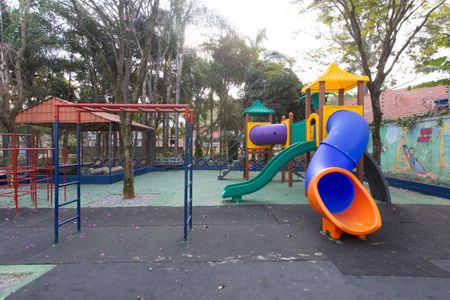 Apartamento à venda com 56m², 3 quartos e 1 vaga Apartamento à venda com 56m², 3 quartos e 1 vagaÁrea comum - Playground