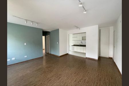 Sala de apartamento para alugar com 2 quartos, 70m² em Jardim Sabiá, Cotia