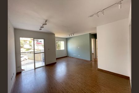 Apartamento para alugar com 70m², 2 quartos e 1 vagaSala