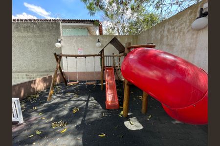 Apartamento para alugar com 70m², 2 quartos e 1 vagaÁrea comum - Playground