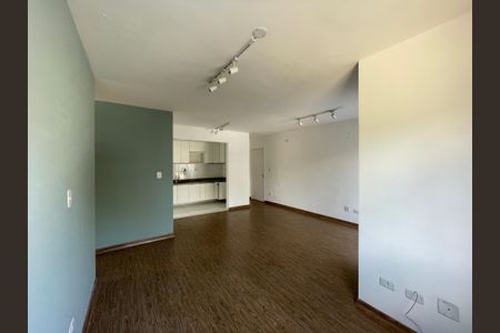 Sala de apartamento para alugar com 2 quartos, 70m² em Jardim Sabiá, Cotia