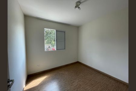 Quarto  de apartamento para alugar com 2 quartos, 70m² em Jardim Sabiá, Cotia