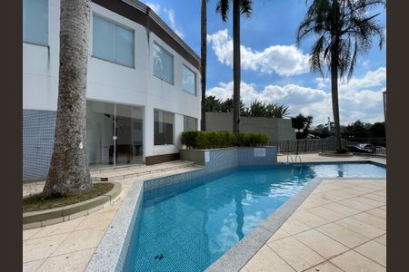 Apartamento para alugar com 70m², 2 quartos e 1 vagaÁrea comum - Piscina