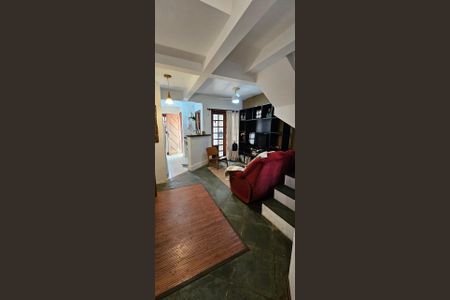 Sala de casa à venda com 2 quartos, 88m² em Hípica, Porto Alegre