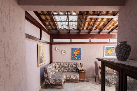 Apartamento à venda com 135m², 3 quartos e 1 vaga Apartamento à venda com 135m², 3 quartos e 1 vagaÁrea Privativa - Varanda