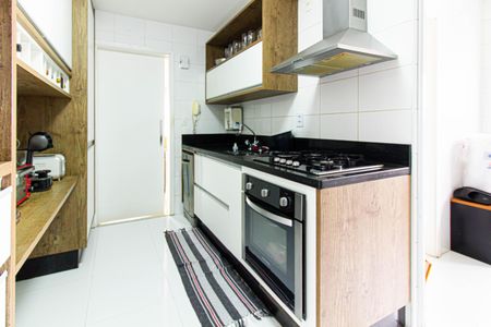 Apartamento à venda com 92m², 2 quartos e 2 vagas Apartamento à venda com 92m², 2 quartos e 2 vagasCozinha