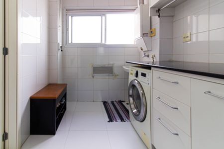 Apartamento à venda com 92m², 2 quartos e 2 vagas Apartamento à venda com 92m², 2 quartos e 2 vagasÁrea de Serviço