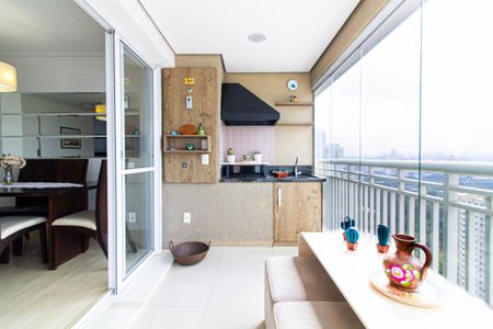 Apartamento à venda com 92m², 2 quartos e 2 vagas Apartamento à venda com 92m², 2 quartos e 2 vagasVaranda da Sala