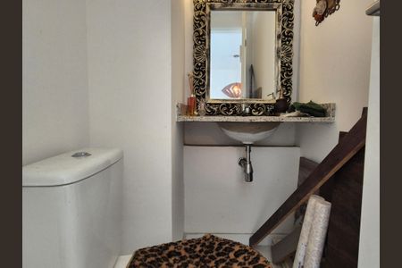 Apartamento à venda com 82m², 2 quartos e 1 vaga Apartamento à venda com 82m², 2 quartos e 1 vagaBanheiro da Suíte 2