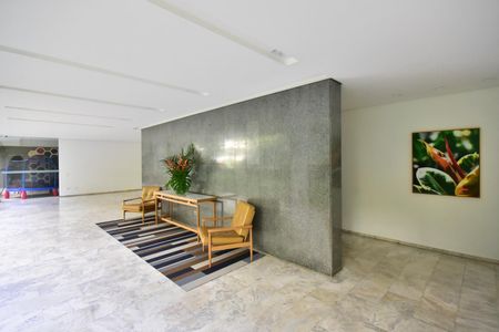 Apartamento à venda com 178m², 3 quartos e 2 vagasHall Social