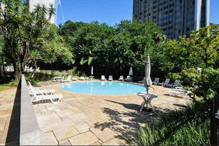 Apartamento à venda com 178m², 3 quartos e 2 vagas Apartamento à venda com 178m², 3 quartos e 2 vagasPiscina 2