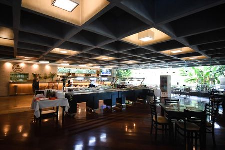 Apartamento à venda com 178m², 3 quartos e 2 vagas Apartamento à venda com 178m², 3 quartos e 2 vagasRestaurante