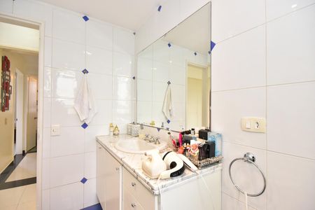 Apartamento à venda com 178m², 3 quartos e 2 vagasBanheiro Suíte 