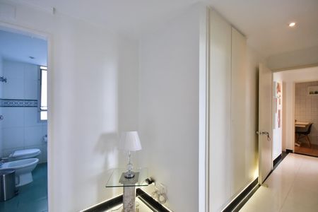 Apartamento à venda com 178m², 3 quartos e 2 vagasCorredor