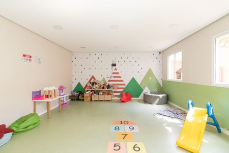 Apartamento para alugar com 35m², 2 quartos e sem vagaÁrea comum - Brinquedoteca