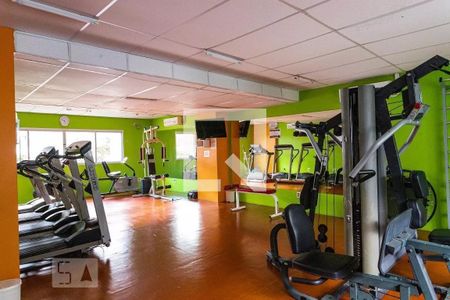 Apartamento para alugar com 127m², 3 quartos e 3 vagas Apartamento para alugar com 127m², 3 quartos e 3 vagasÁrea comum - Academia
