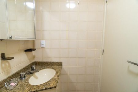 Apartamento para alugar com 127m², 3 quartos e 3 vagas Apartamento para alugar com 127m², 3 quartos e 3 vagasBanheiro da Suíte 2