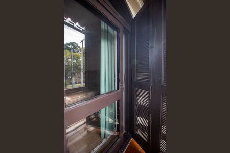 Casa à venda com 260m², 3 quartos e 3 vagas Casa à venda com 260m², 3 quartos e 3 vagasVaranda Suíte