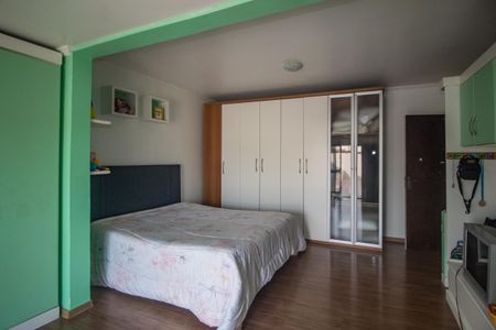 Casa à venda com 260m², 3 quartos e 3 vagas Casa à venda com 260m², 3 quartos e 3 vagasQuarto