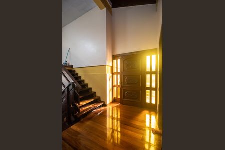 Casa à venda com 260m², 3 quartos e 3 vagas Casa à venda com 260m², 3 quartos e 3 vagasSala