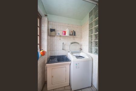 Casa à venda com 260m², 3 quartos e 3 vagas Casa à venda com 260m², 3 quartos e 3 vagasÁrea de Serviço