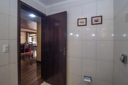 Casa à venda com 260m², 3 quartos e 3 vagas Casa à venda com 260m², 3 quartos e 3 vagasBanheiro