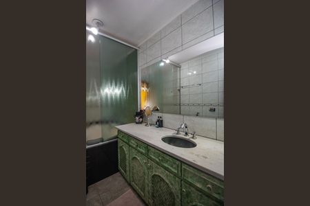 Casa à venda com 260m², 3 quartos e 3 vagas Casa à venda com 260m², 3 quartos e 3 vagasBanheiro da Suíte