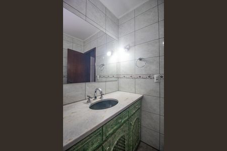 Casa à venda com 260m², 3 quartos e 3 vagas Casa à venda com 260m², 3 quartos e 3 vagasBanheiro da Suíte