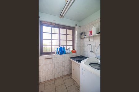 Casa à venda com 260m², 3 quartos e 3 vagas Casa à venda com 260m², 3 quartos e 3 vagasÁrea de Serviço