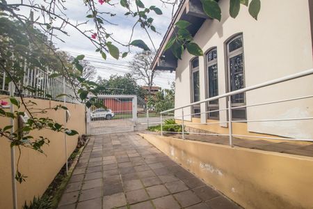 Casa à venda com 260m², 3 quartos e 3 vagas Casa à venda com 260m², 3 quartos e 3 vagasPatio