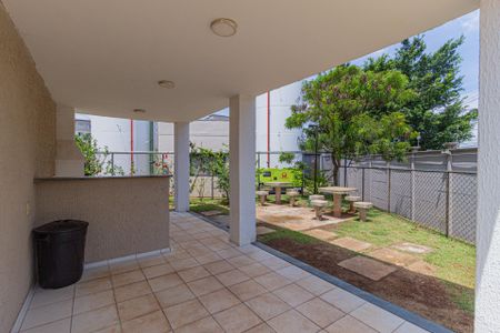 Apartamento à venda com 42m², 2 quartos e sem vagaÁrea comum - Salão de festas