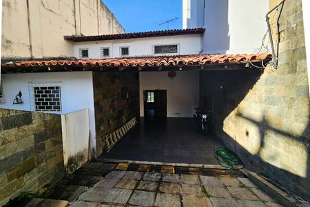 Casa para alugar com 292m², 3 quartos e 2 vagasFachada