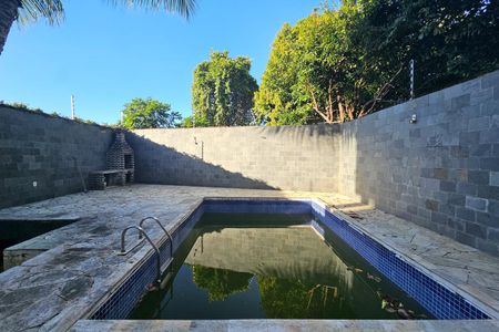 Casa para alugar com 292m², 3 quartos e 2 vagasÁrea Externa