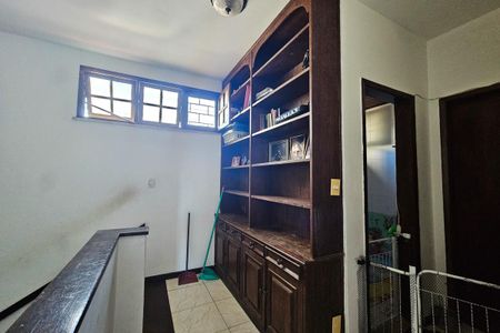 Casa para alugar com 292m², 3 quartos e 2 vagasCorredor
