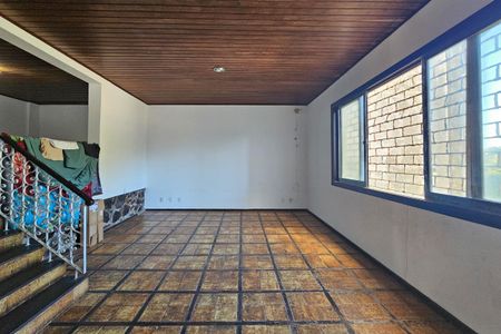 Casa para alugar com 292m², 3 quartos e 2 vagasSala