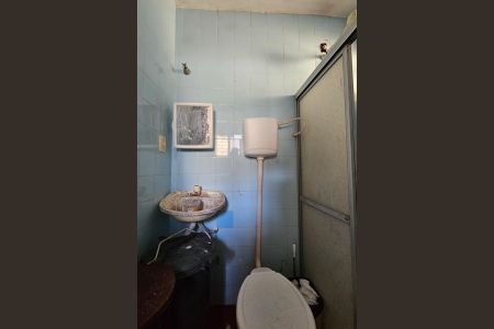 Casa para alugar com 292m², 3 quartos e 2 vagasBanheiro de Serviço