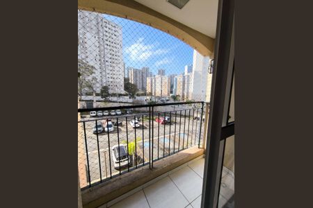 Apartamento à venda com 56m², 2 quartos e 1 vagavaranda