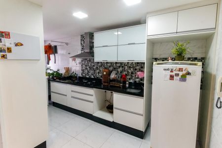 Apartamento à venda com 75m², 2 quartos e 1 vagaCozinha - Armários