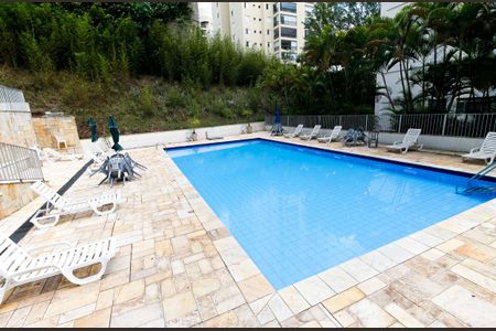 Apartamento à venda com 75m², 2 quartos e 1 vagaÁrea comum - Piscina