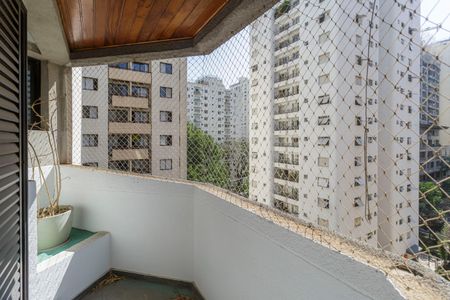 Apartamento à venda com 127m², 3 quartos e 2 vagasVaranda Quarto 2