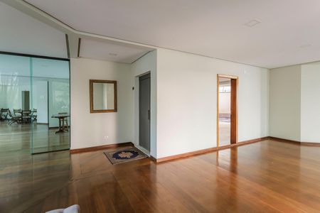 Apartamento à venda com 127m², 3 quartos e 2 vagasHall social