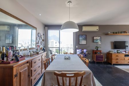 Apartamento à venda com 137m², 3 quartos e 1 vagaSala