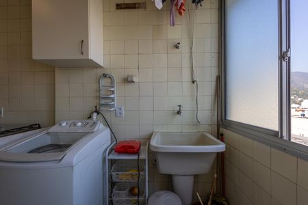 Apartamento à venda com 137m², 3 quartos e 1 vagaÁrea de Serviço