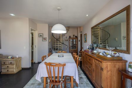 Apartamento à venda com 137m², 3 quartos e 1 vagaSala