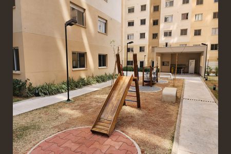 Apartamento para alugar com 32m², 2 quartos e sem vagaÁrea comum - Playground