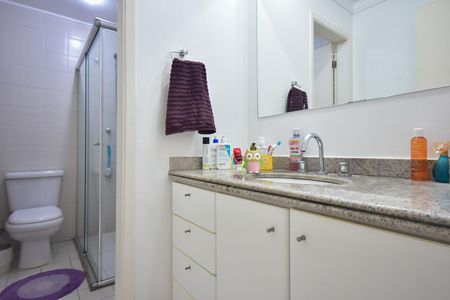Apartamento à venda com 127m², 4 quartos e 2 vagasBanheiro