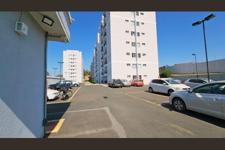 Apartamento à venda com 56m², 2 quartos e 1 vaga Apartamento à venda com 56m², 2 quartos e 1 vagaFachada do bloco